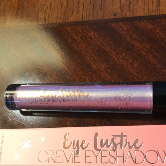 Ciate London Eye Lustre creme eyeshadow in Cupid - Picture 3 of 7